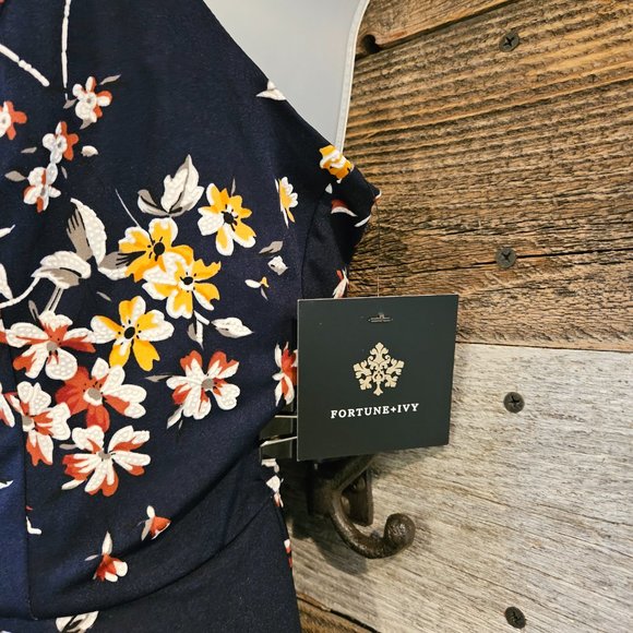 NWT Fortune + Ivy Reign Back Detail Brushed Knit Dress Size M in Navy - Picture 2 of 7